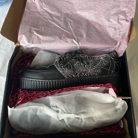 SOLD - Picture 4 of 4